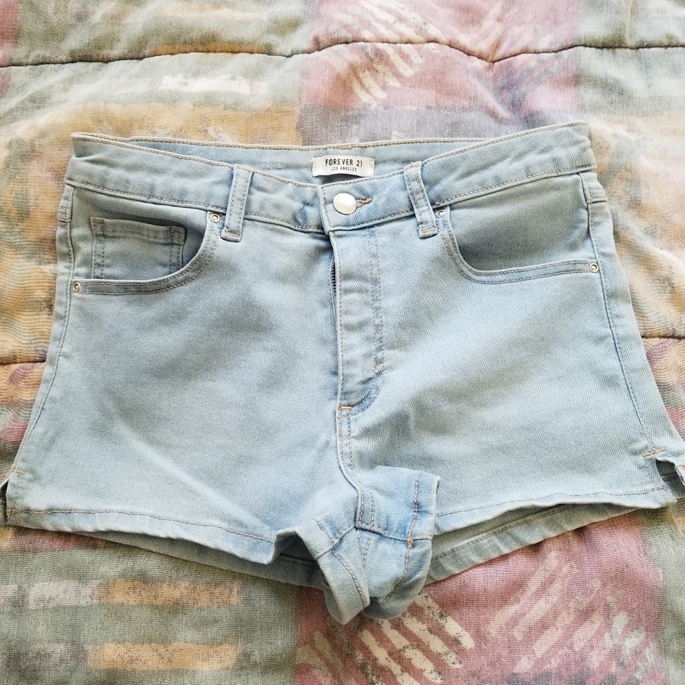 NWOT Forever 21 High Waisted Shorts size 28